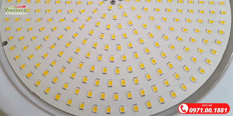 bộ phận chip đèn với cấu trúc dạng tròn, tỏa đều 